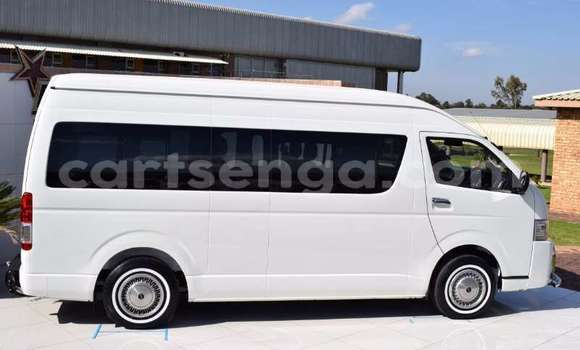 Nunua Ilio tumika Toyota Sprinter White Gari ndani ya Mbabane nchini Manzini Nunua Ilio tumika Toyota Sprinter White Gari ndani ya Mbabane nchini Manzini