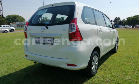 Nunua Ilio tumika Toyota Avanza White Gari ndani ya Bulembu nchini Hhohho Nunua Ilio tumika Toyota Avanza White Gari ndani ya Bulembu nchini Hhohho