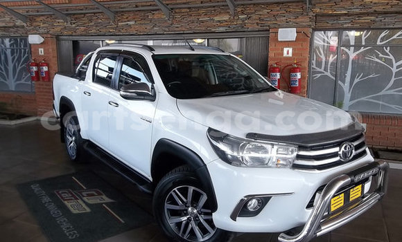 Nunua Ilio tumika Toyota Hilux White Gari ndani ya Hlatikulu nchini Wilaya ya Shiselweni Nunua Ilio tumika Toyota Hilux White Gari ndani ya Hlatikulu nchini Wilaya ya Shiselweni