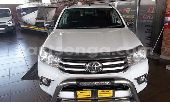 Nunua Ilio tumika Toyota Hilux White Gari ndani ya Hlatikulu nchini Wilaya ya Shiselweni Nunua Ilio tumika Toyota Hilux White Gari ndani ya Hlatikulu nchini Wilaya ya Shiselweni
