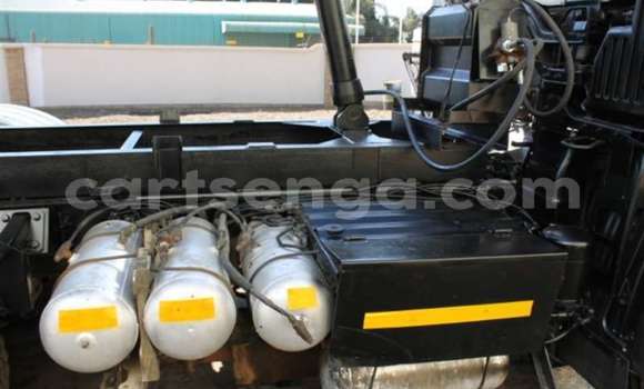 Nunua Ilio tumika Hino 300 Series White Lori ndani ya Manzini nchini Manzini Nunua Ilio tumika Hino 300 Series White Lori ndani ya Manzini nchini Manzini