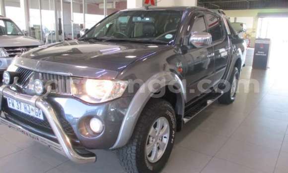 Nunua Ilio tumika Mitsubishi Colt Silver Gari ndani ya Ezulwini nchini Hhohho Nunua Ilio tumika Mitsubishi Colt Silver Gari ndani ya Ezulwini nchini Hhohho