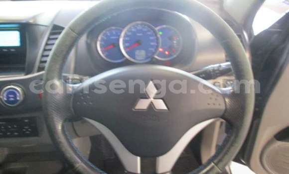 Nunua Ilio tumika Mitsubishi Colt Silver Gari ndani ya Ezulwini nchini Hhohho Nunua Ilio tumika Mitsubishi Colt Silver Gari ndani ya Ezulwini nchini Hhohho