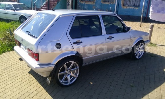 Nunua Ilio tumika Volkswagen Golf Silver Gari ndani ya Ezulwini nchini Hhohho Nunua Ilio tumika Volkswagen Golf Silver Gari ndani ya Ezulwini nchini Hhohho