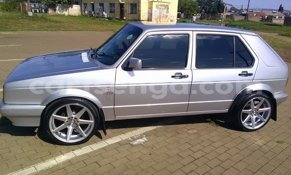 Nunua Ilio tumika Volkswagen Golf Silver Gari ndani ya Ezulwini nchini Hhohho Nunua Ilio tumika Volkswagen Golf Silver Gari ndani ya Ezulwini nchini Hhohho
