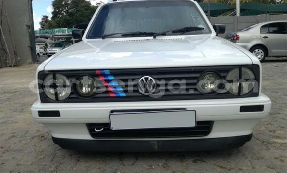Buy Used Volkswagen Golf White Car in Ezulwini in Hhohho Buy Used Volkswagen Golf White Car in Ezulwini in Hhohho