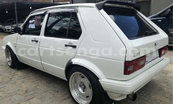 Buy Used Volkswagen Golf White Car in Ezulwini in Hhohho Buy Used Volkswagen Golf White Car in Ezulwini in Hhohho