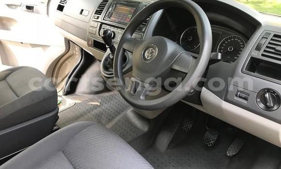 Acheter Occasion Voiture Volkswagen Caravelle Gris à Bhunya, Manzini Acheter Occasion Voiture Volkswagen Caravelle Gris à Bhunya, Manzini