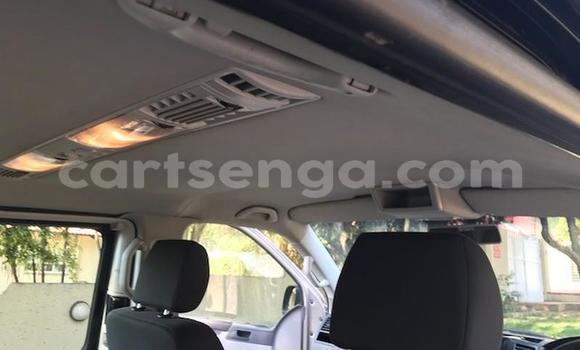 Acheter Occasion Voiture Volkswagen Caravelle Gris à Bhunya, Manzini Acheter Occasion Voiture Volkswagen Caravelle Gris à Bhunya, Manzini