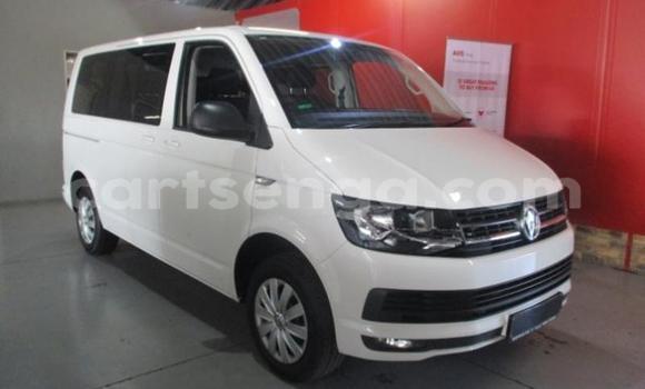 Acheter Occasion Voiture Hyundai H1 Blanc à Bhunya, Manzini Acheter Occasion Voiture Hyundai H1 Blanc à Bhunya, Manzini