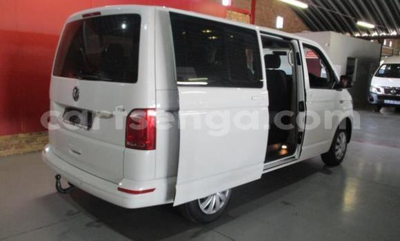 Acheter Occasion Voiture Hyundai H1 Blanc à Bhunya, Manzini Acheter Occasion Voiture Hyundai H1 Blanc à Bhunya, Manzini