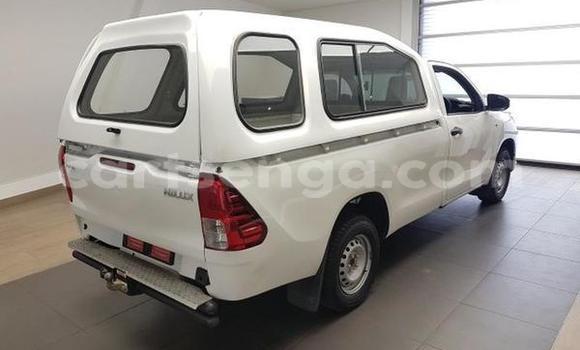 Acheter Occasion Voiture Toyota Hilux Blanc à Bhunya, Manzini Acheter Occasion Voiture Toyota Hilux Blanc à Bhunya, Manzini