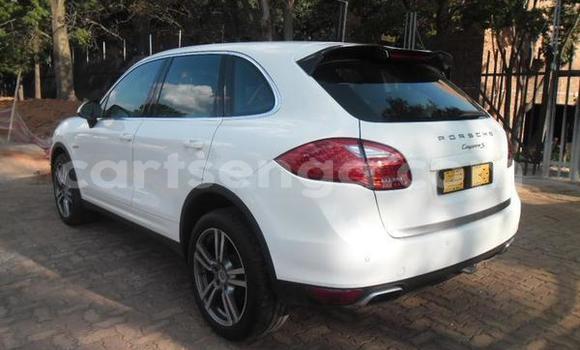 Acheter Occasion Voiture Porsche Cayenne Blanc à Bhunya, Manzini Acheter Occasion Voiture Porsche Cayenne Blanc à Bhunya, Manzini