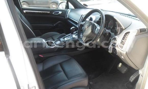 Acheter Occasion Voiture Porsche Cayenne Blanc à Bhunya, Manzini Acheter Occasion Voiture Porsche Cayenne Blanc à Bhunya, Manzini