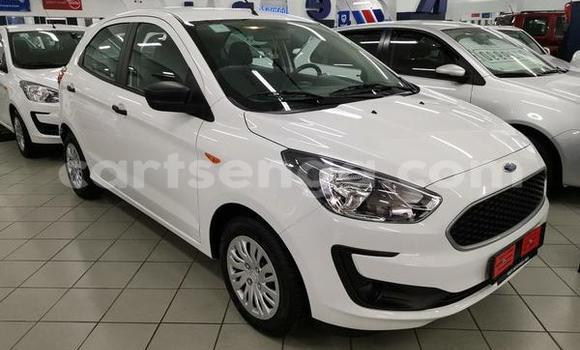 Acheter Occasion Voiture Ford Fiesta Blanc à Bhunya, Manzini Acheter Occasion Voiture Ford Fiesta Blanc à Bhunya, Manzini