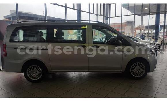 Acheter Occasion Voiture Mercedes‒Benz Vito Bleu à Bhunya, Manzini Acheter Occasion Voiture Mercedes‒Benz Vito Bleu à Bhunya, Manzini