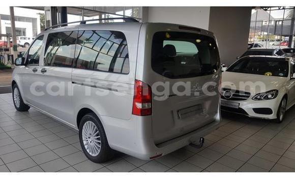 Acheter Occasion Voiture Mercedes‒Benz Vito Bleu à Bhunya, Manzini Acheter Occasion Voiture Mercedes‒Benz Vito Bleu à Bhunya, Manzini