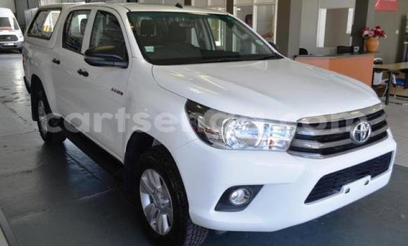 Acheter Occasion Voiture Toyota Hilux Blanc à Bhunya, Manzini Acheter Occasion Voiture Toyota Hilux Blanc à Bhunya, Manzini