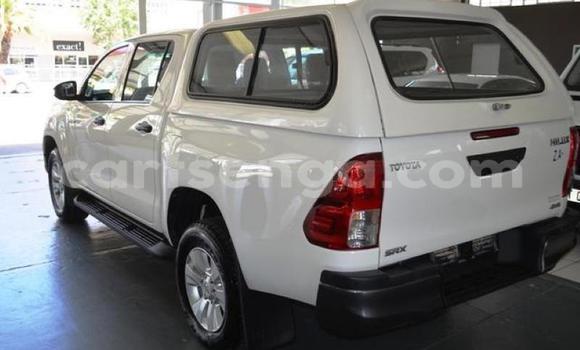 Acheter Occasion Voiture Toyota Hilux Blanc à Bhunya, Manzini Acheter Occasion Voiture Toyota Hilux Blanc à Bhunya, Manzini