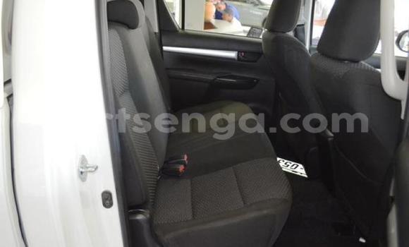 Acheter Occasion Voiture Toyota Hilux Blanc à Bhunya, Manzini Acheter Occasion Voiture Toyota Hilux Blanc à Bhunya, Manzini