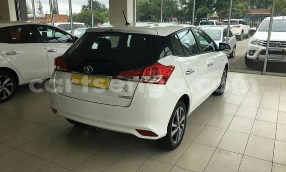 Acheter Occasion Voiture Toyota Yaris Blanc à Bhunya, Manzini Acheter Occasion Voiture Toyota Yaris Blanc à Bhunya, Manzini