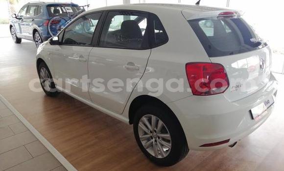 Acheter Occasion Voiture Volkswagen Polo Blanc à Bhunya, Manzini Acheter Occasion Voiture Volkswagen Polo Blanc à Bhunya, Manzini
