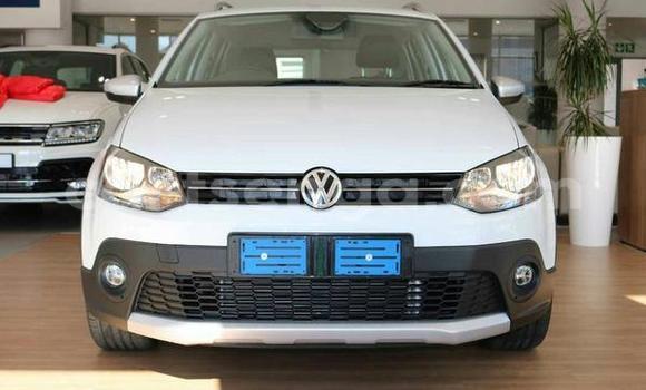 Acheter Occasion Voiture Volkswagen Polo Blanc à Bhunya, Manzini Acheter Occasion Voiture Volkswagen Polo Blanc à Bhunya, Manzini