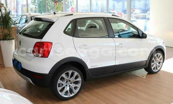 Acheter Occasion Voiture Volkswagen Polo Blanc à Bhunya, Manzini Acheter Occasion Voiture Volkswagen Polo Blanc à Bhunya, Manzini