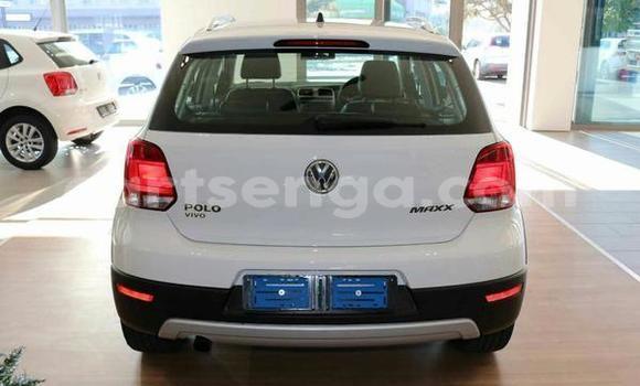 Acheter Occasion Voiture Volkswagen Polo Blanc à Bhunya, Manzini Acheter Occasion Voiture Volkswagen Polo Blanc à Bhunya, Manzini