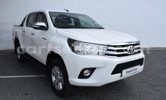 Acheter Occasion Voiture Toyota Hilux Blanc à Bhunya, Manzini Acheter Occasion Voiture Toyota Hilux Blanc à Bhunya, Manzini