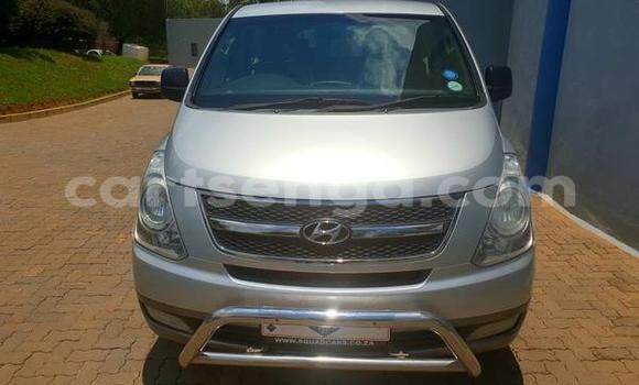 Acheter Occasion Voiture Hyundai H1 Gris à Bhunya, Manzini Acheter Occasion Voiture Hyundai H1 Gris à Bhunya, Manzini