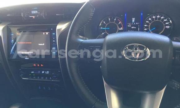 Acheter Occasion Voiture Toyota Fortuner Gris à Bhunya, Manzini Acheter Occasion Voiture Toyota Fortuner Gris à Bhunya, Manzini