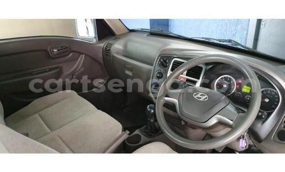 Nunua Ilio tumika Hyundai H200 White Gari ndani ya Mbabane nchini Manzini Nunua Ilio tumika Hyundai H200 White Gari ndani ya Mbabane nchini Manzini