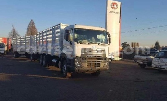 Nunua Ilio tumika Nissan UD White Lori ndani ya Mbabane nchini Manzini Nunua Ilio tumika Nissan UD White Lori ndani ya Mbabane nchini Manzini