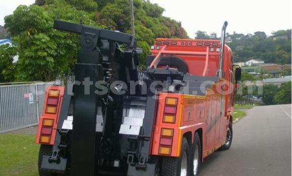 Nunua Ilio tumika Iveco Cargo Red Lori ndani ya Mbabane nchini Manzini Nunua Ilio tumika Iveco Cargo Red Lori ndani ya Mbabane nchini Manzini