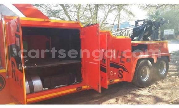 Nunua Ilio tumika Iveco Cargo Red Lori ndani ya Mbabane nchini Manzini Nunua Ilio tumika Iveco Cargo Red Lori ndani ya Mbabane nchini Manzini
