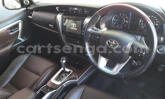 Buy Used Toyota Fortuner White Car in Mbabane in Manzini Buy Used Toyota Fortuner White Car in Mbabane in Manzini