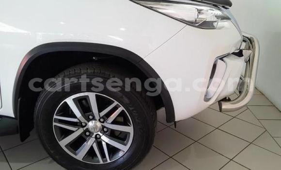 Buy Used Toyota Fortuner White Car in Mbabane in Manzini Buy Used Toyota Fortuner White Car in Mbabane in Manzini