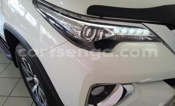 Buy Used Toyota Fortuner White Car in Mbabane in Manzini Buy Used Toyota Fortuner White Car in Mbabane in Manzini