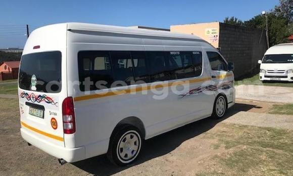 Buy Used Toyota 2000GT White Car in Ezulwini in Hhohho Buy Used Toyota 2000GT White Car in Ezulwini in Hhohho