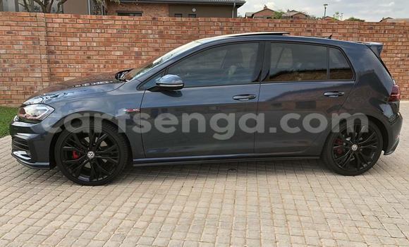 Nunua Ilio tumika Volkswagen Golf Black Gari ndani ya Bulembu nchini Hhohho Nunua Ilio tumika Volkswagen Golf Black Gari ndani ya Bulembu nchini Hhohho