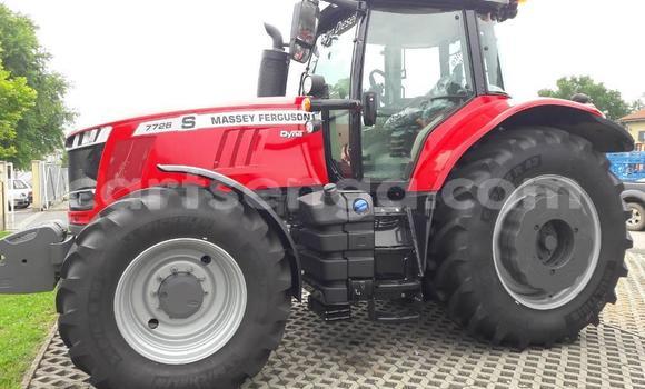 Buy Used Tatra 77 Red Car in Ezulwini in Hhohho Buy Used Tatra 77 Red Car in Ezulwini in Hhohho