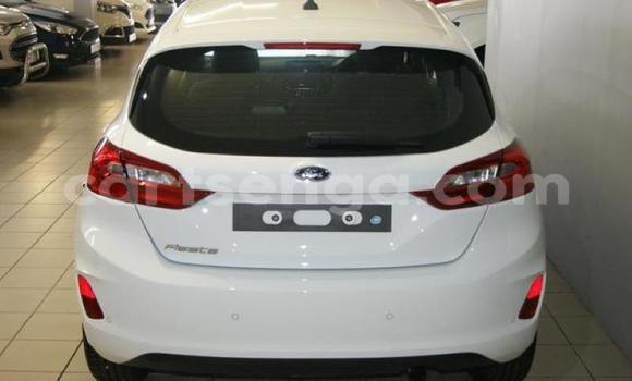 Buy Used Ford Fiesta White Car in Hlatikulu in Shiselweni District Buy Used Ford Fiesta White Car in Hlatikulu in Shiselweni District
