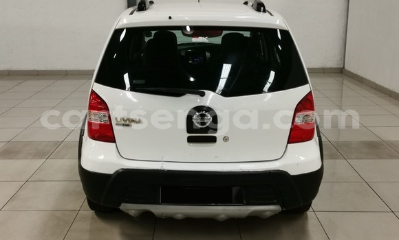 Buy Used Nissan Livina White Car in Ezulwini in Hhohho Buy Used Nissan Livina White Car in Ezulwini in Hhohho