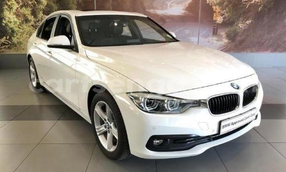 Acheter Occasion Voiture BMW 3–Series Blanc à Ezulwini, Hhohho Acheter Occasion Voiture BMW 3–Series Blanc à Ezulwini, Hhohho