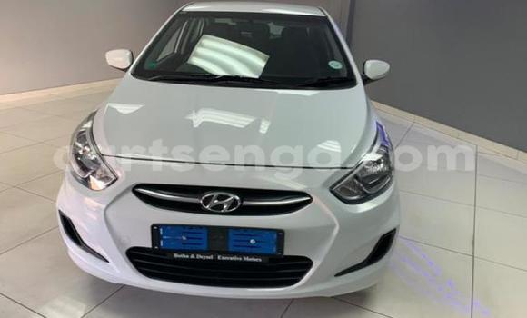 Acheter Occasion Voiture Hyundai Accent Blanc à Manzini, Manzini Acheter Occasion Voiture Hyundai Accent Blanc à Manzini, Manzini