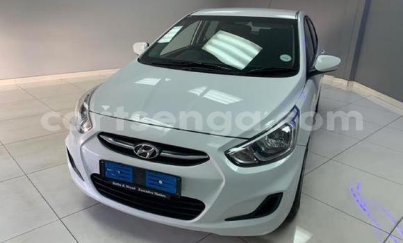 Acheter Occasion Voiture Hyundai Accent Blanc à Manzini, Manzini Acheter Occasion Voiture Hyundai Accent Blanc à Manzini, Manzini