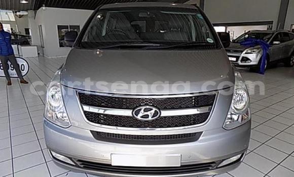 Acheter Occasion Voiture Hyundai H1 Blanc à Bhunya, Manzini Acheter Occasion Voiture Hyundai H1 Blanc à Bhunya, Manzini