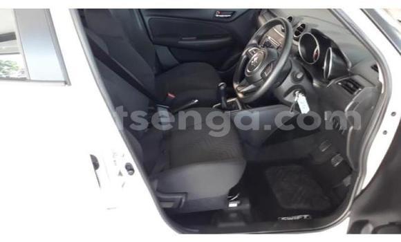 Acheter Occasion Voiture Suzuki Swift Blanc à Bhunya, Manzini Acheter Occasion Voiture Suzuki Swift Blanc à Bhunya, Manzini