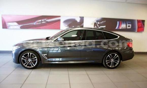 Acheter Occasion Voiture BMW 3–Series Noir à Hlatikulu, Shiselweni District Acheter Occasion Voiture BMW 3–Series Noir à Hlatikulu, Shiselweni District